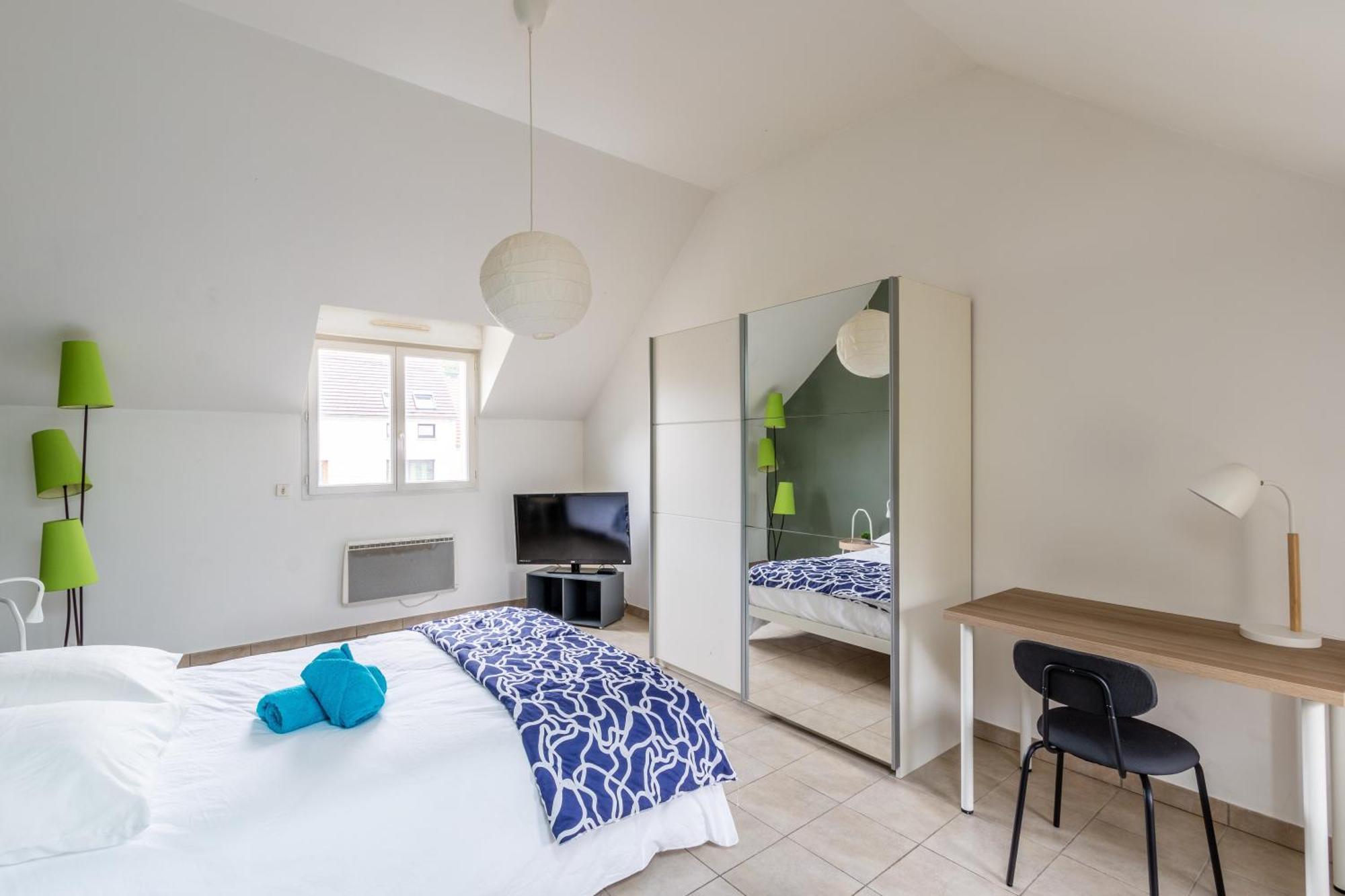 Le Duplex , Proche Gare Rer, Parking, Arrivee Autonome Apartment Palaiseau Exterior photo